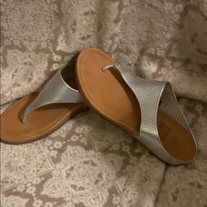 BANDA Perf Leather Toe-Post Sandals